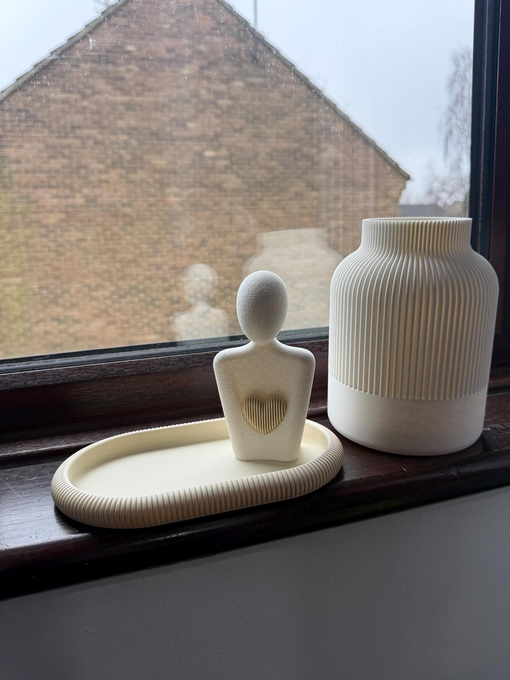 Japandi Ribbed Vase – Modern Scandinavian Home Decor – Textured Minimalist Vase