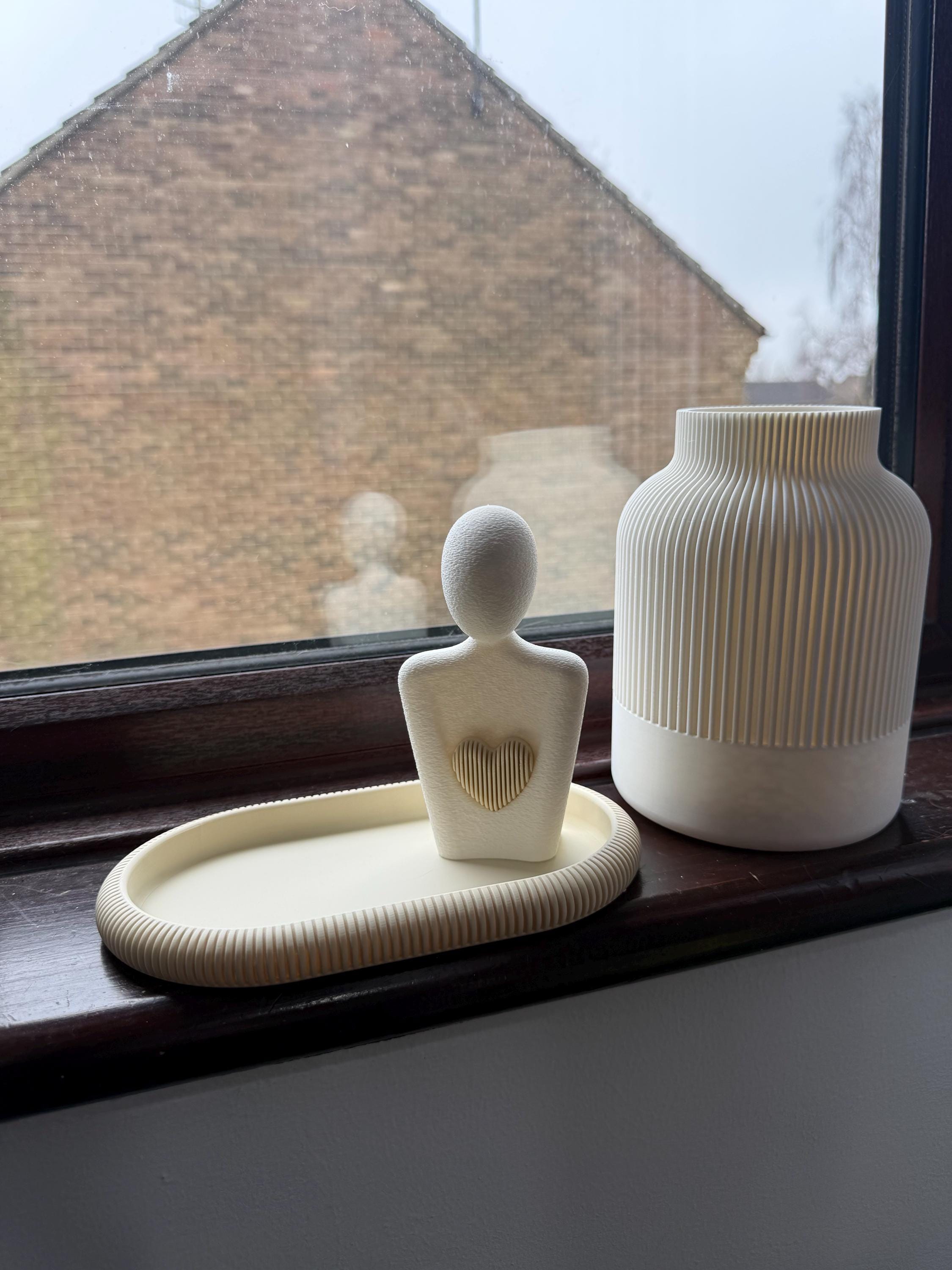 Japandi Ribbed Vase – Modern Scandinavian Home Decor – Textured Minimalist Vase