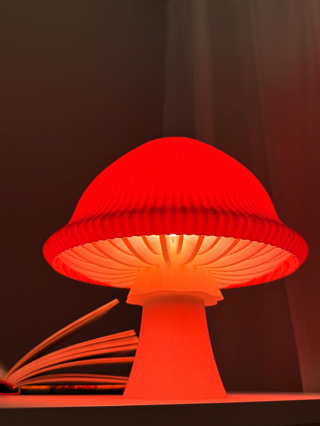 Red Bedside Lamp – Ribbed Modern Table Light | 3D Printed Accent Lamp