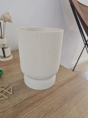 Modern Ribbed Planter with Twist-Lock Drip Tray | Contemporary Home Decor | Gift for Plant Lovers