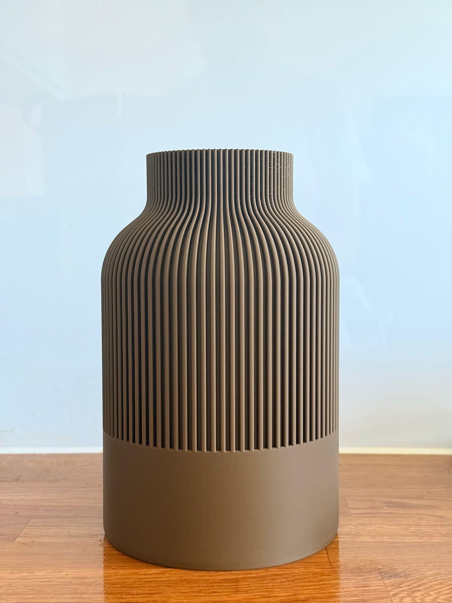Japandi Ribbed Vase – Modern Scandinavian Home Decor – Textured Minimalist Vase
